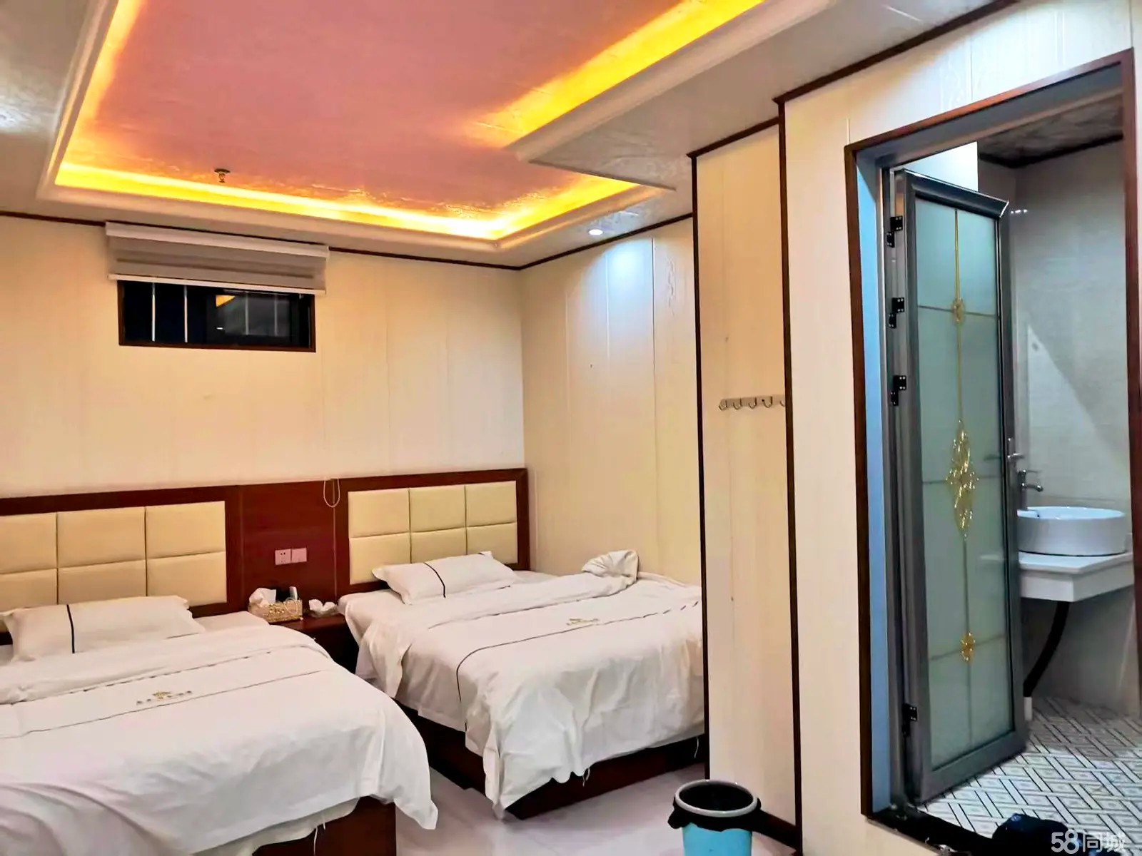 转让）酒店旺铺转让，土 地理位置优越，月 房间24间，精装修！